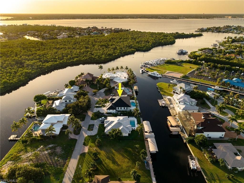 111 Montrose Dr, Fort Myers, FL 33919 Photo