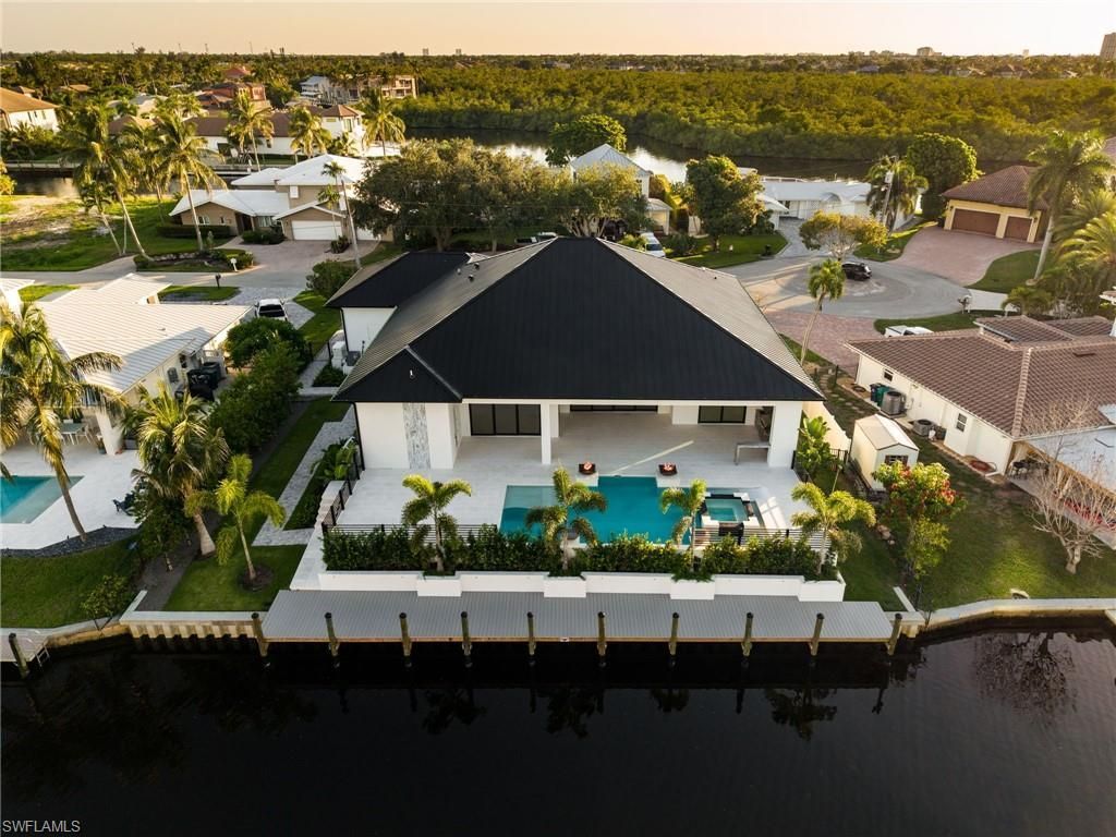 111 Montrose Dr, Fort Myers, FL 33919 Photo