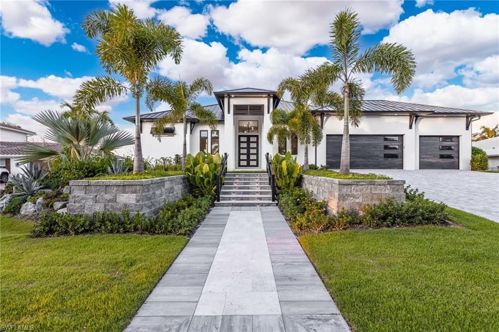 111 Montrose Dr, Fort Myers, FL 33919 Photo