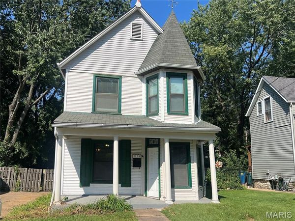 2135 Alameda Avenue , St Louis, MO 63143