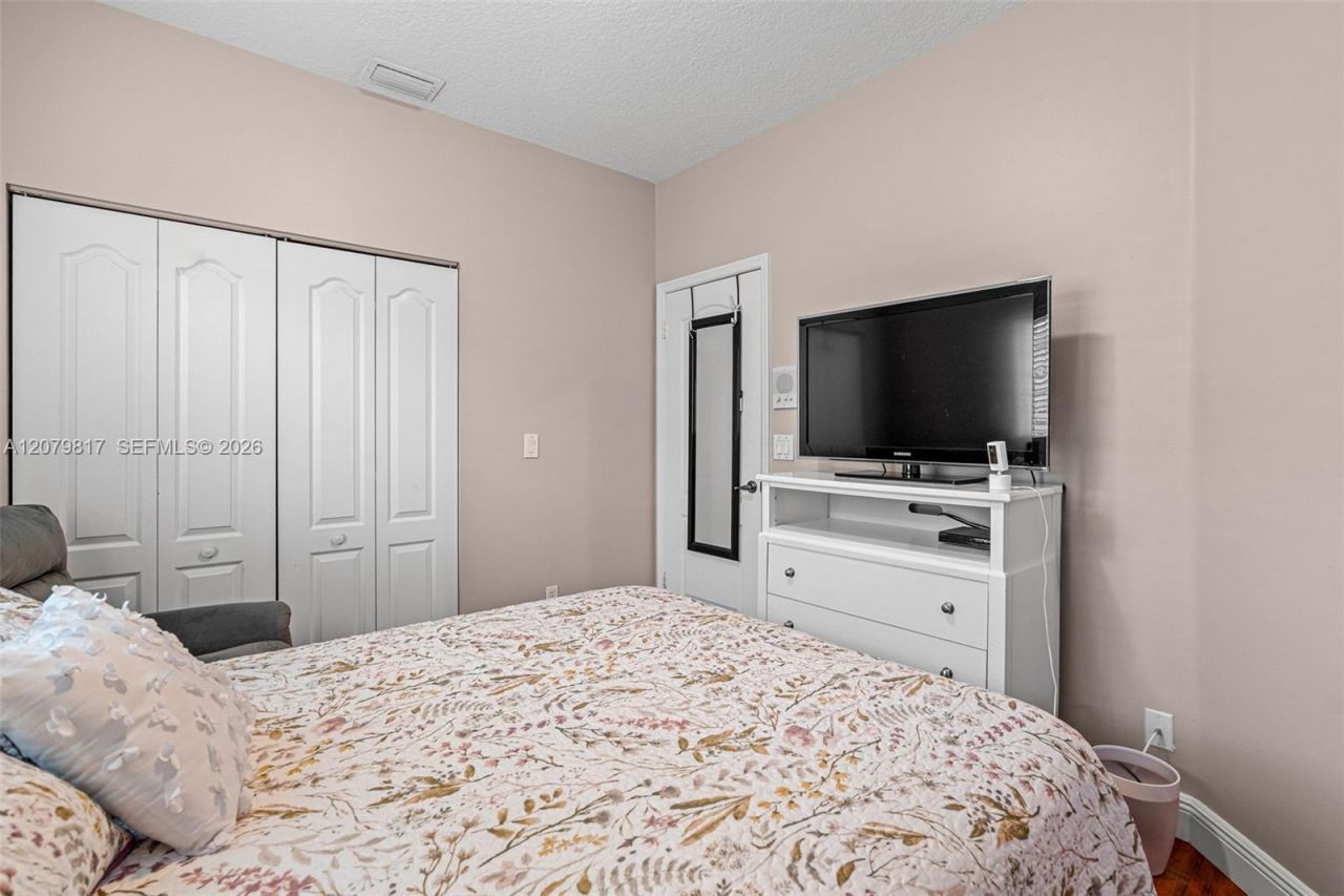 9750 NW 31st St, Doral, FL 33172 Photo