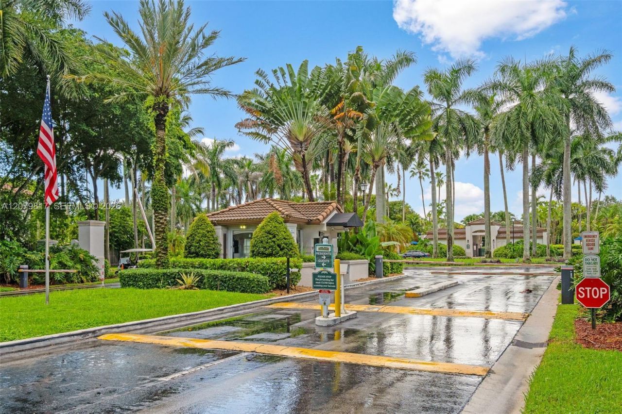 9750 NW 31st St, Doral, FL 33172 Photo