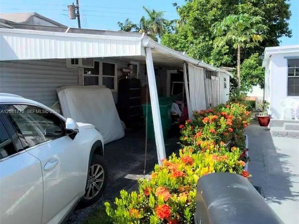 8640 SW 17th Ct , Davie, FL 33324