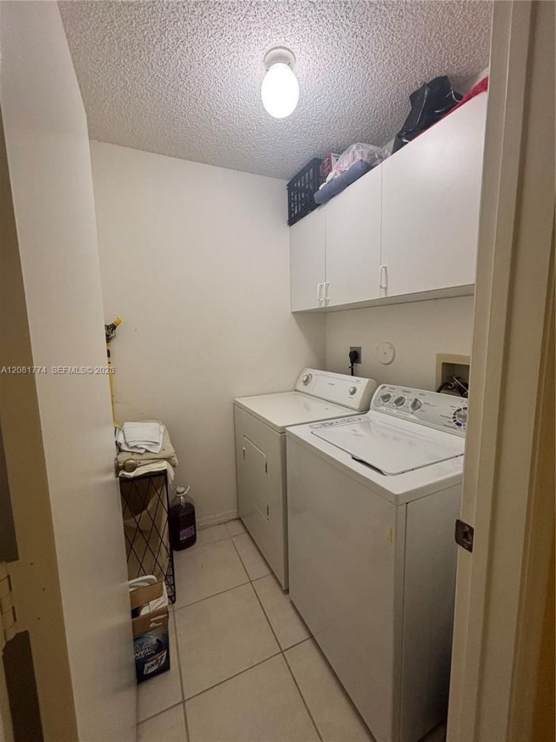 18581 NW 23rd St, Pembroke Pines, FL 33029 Photo