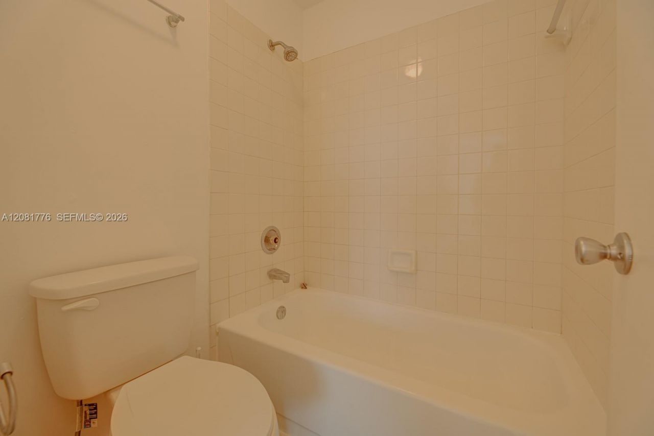 950 Constitution Dr, Unit 950H, Homestead, FL 33034 Photo