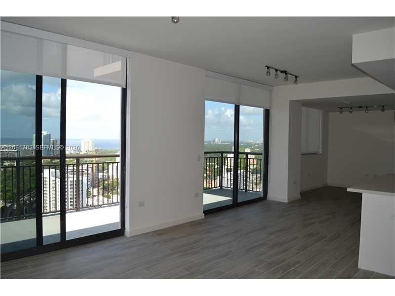 999 SW 1 Av, Unit 2503, Miami, FL 33130 Photo