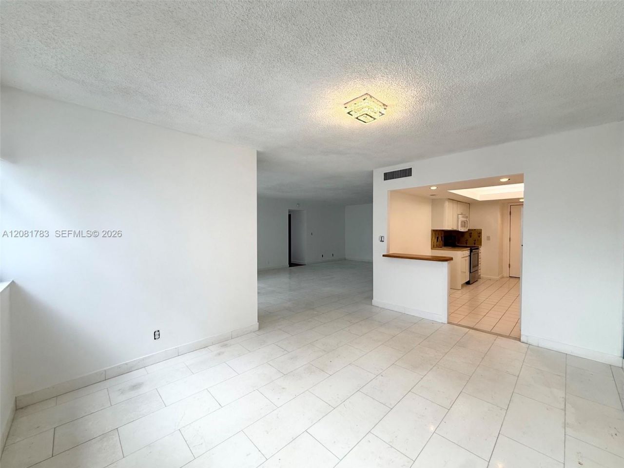 1904 S Ocean Dr, Unit 1206, Hallandale Beach, FL 33009 Photo