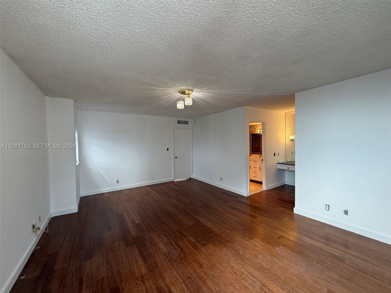 1904 S Ocean Dr, Unit 1206, Hallandale Beach, FL 33009 Photo
