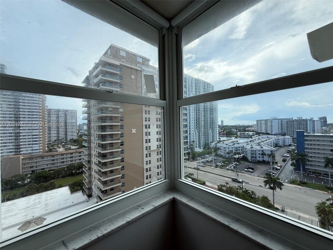 1904 S Ocean Dr, Unit 1206, Hallandale Beach, FL 33009 Photo