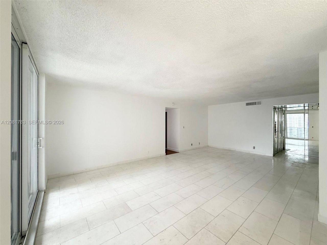 1904 S Ocean Dr, Unit 1206, Hallandale Beach, FL 33009 Photo