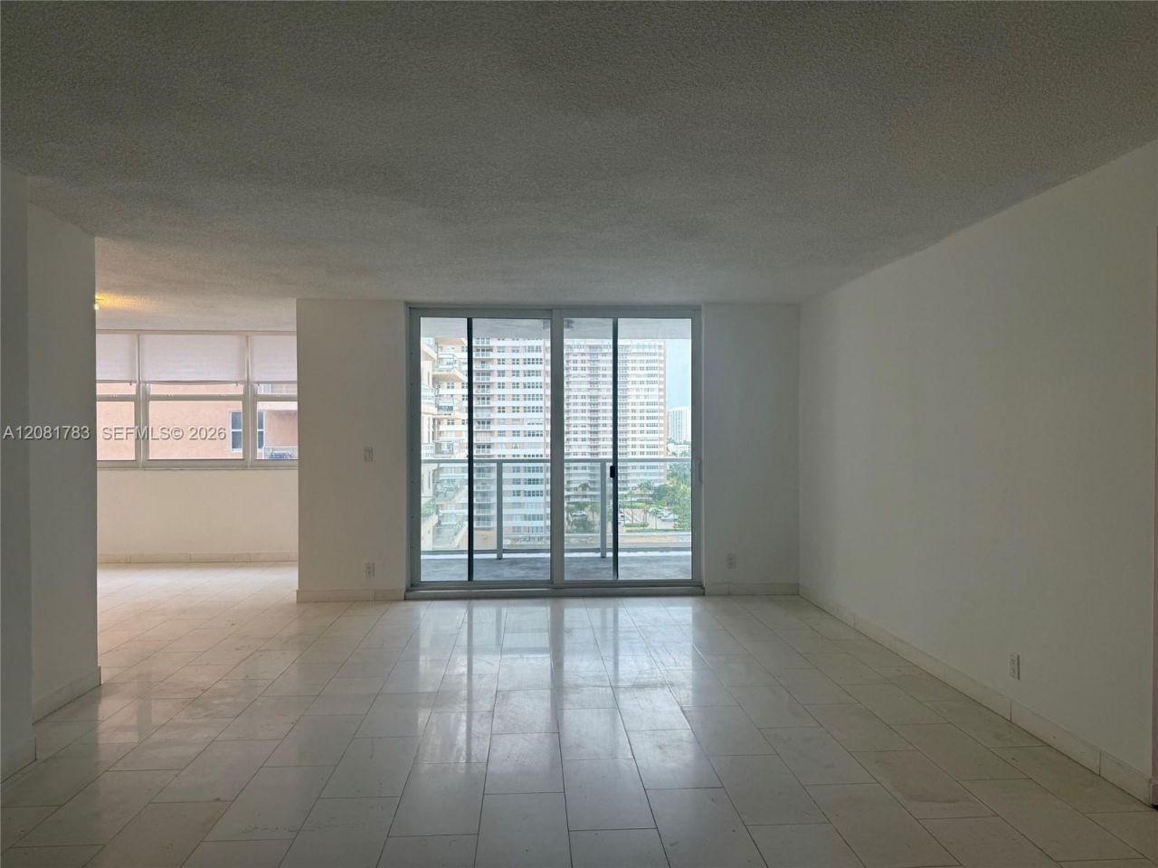 1904 S Ocean Dr, Unit 1206, Hallandale Beach, FL 33009 Photo