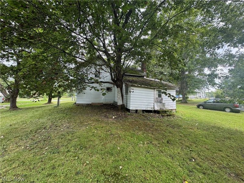 2716 E Water Street, Rock Creek, OH 44084 Photo 5
