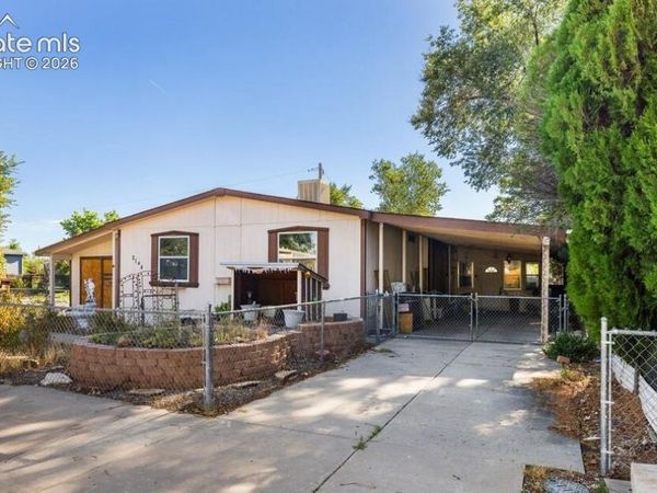 2144 Hellbeck Drive, Pueblo, CO 81005