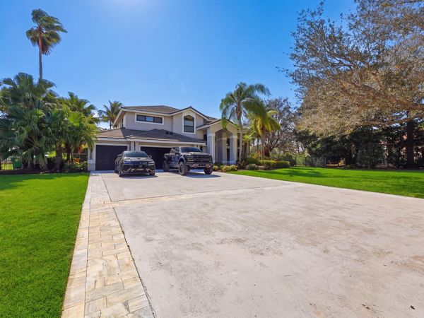 3541 Carlton Lane, Davie, FL 33330