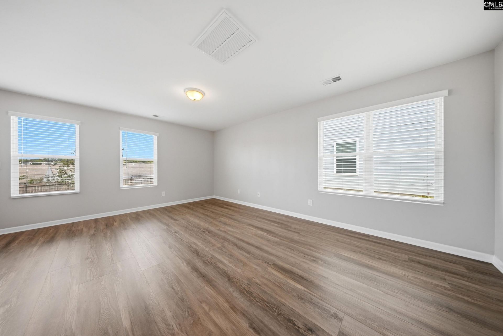 2332 Trakand Drive  Photo 11