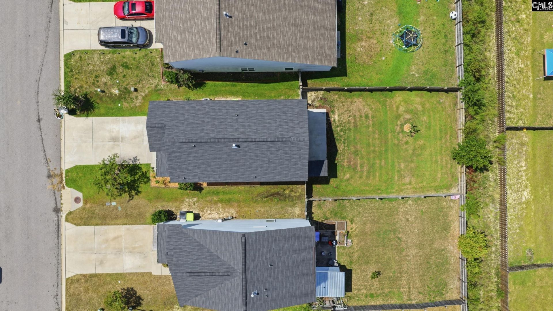 2332 Trakand Drive  Photo 33