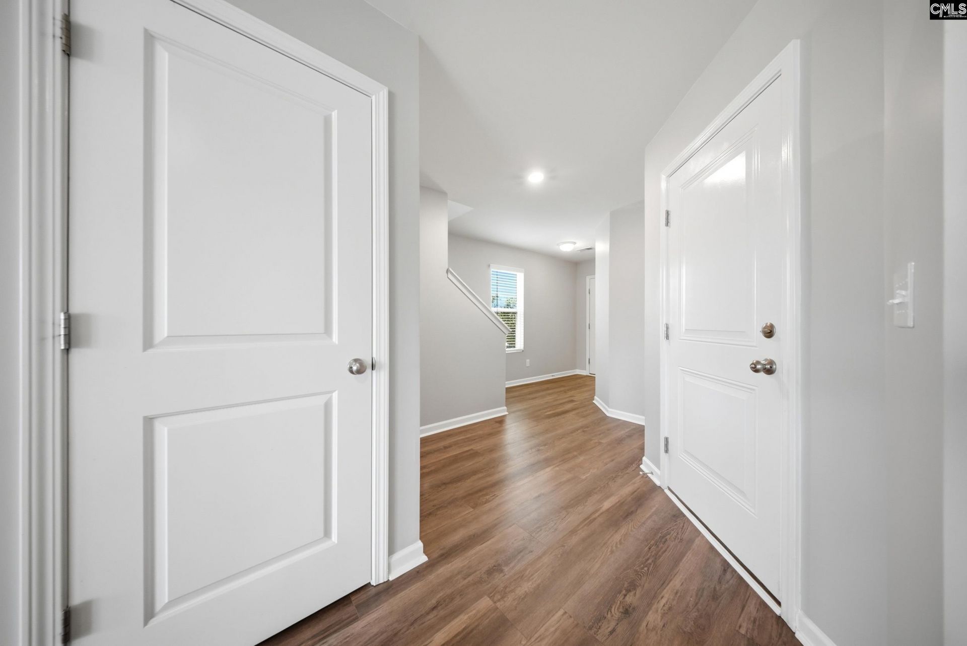 2332 Trakand Drive  Photo 7
