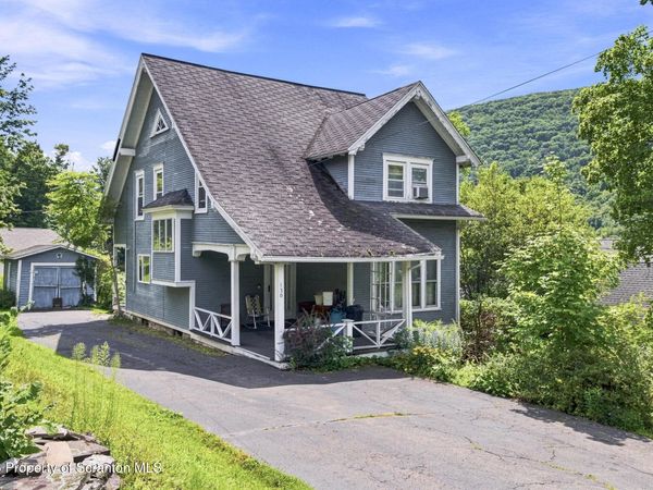 130 Burcher Avenue, Chinchilla, PA 18410