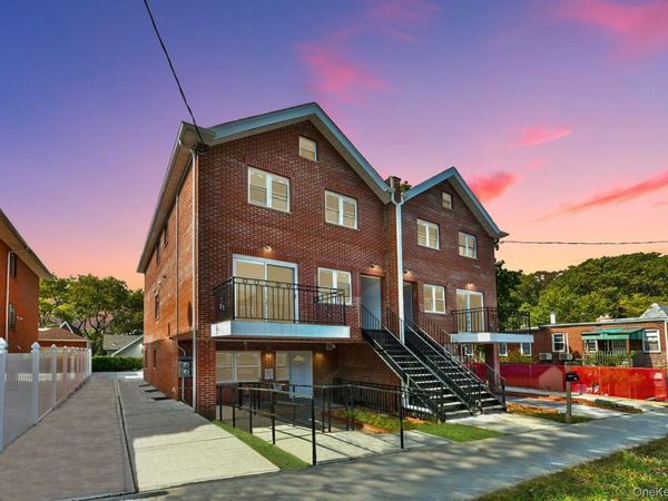 5716 163rd Street , Fresh Meadows, NY 11365