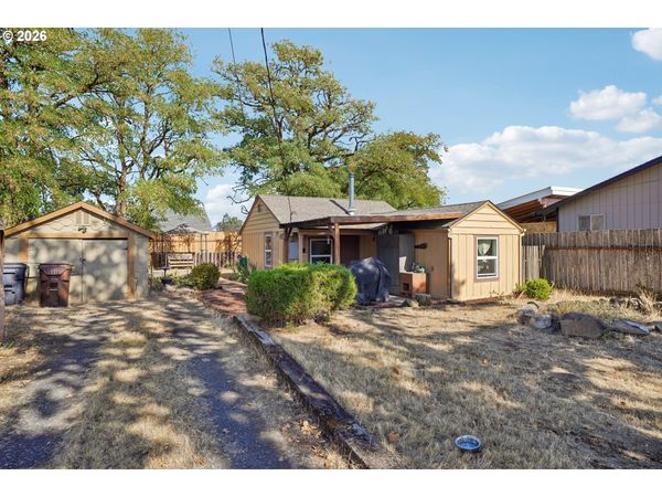 464 S 12TH ST, St. Helens, OR 97051
