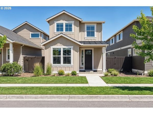 6615 SE KINNAMAN ST, Hillsboro, OR 97123