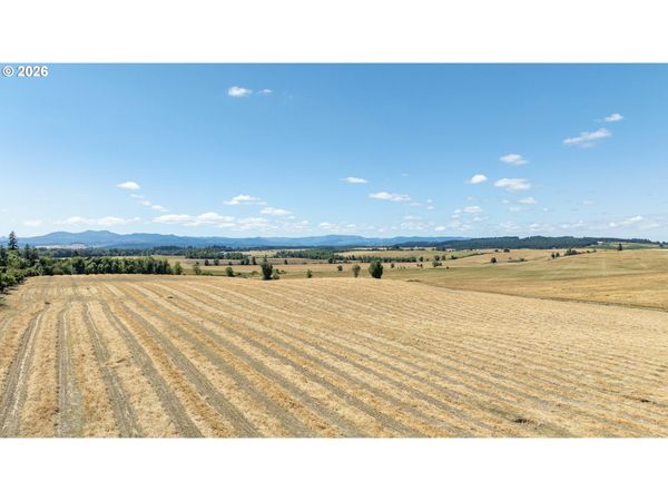 10135 HELMICK RD, Monmouth, OR 97361