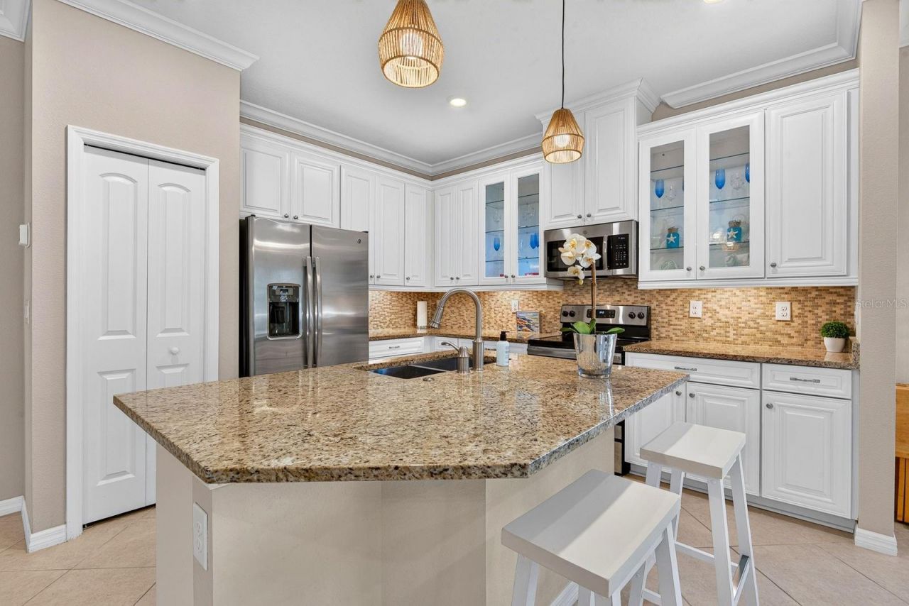 7108 Playa Bella Drive, Bradenton, FL 34209 Photo