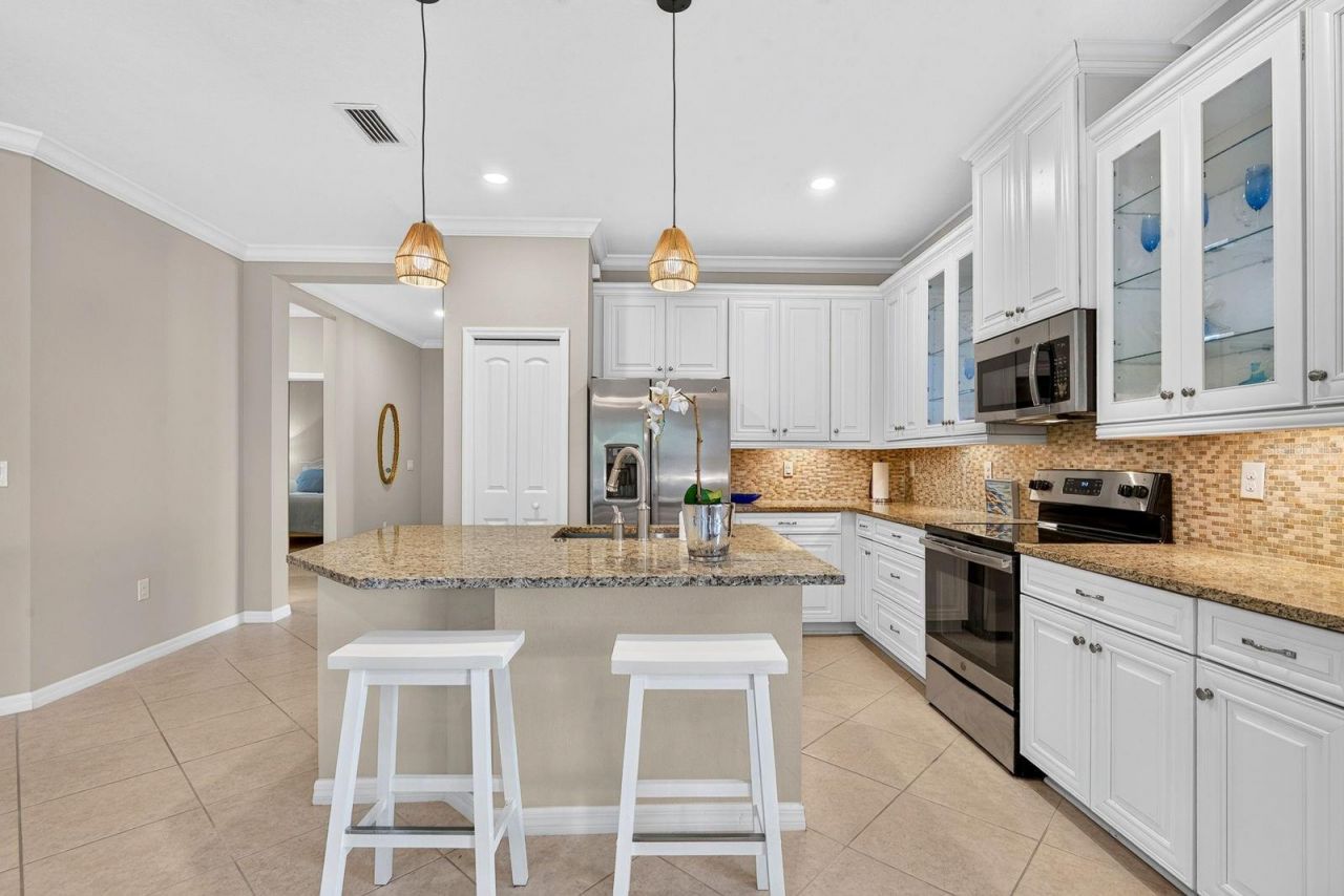 7108 Playa Bella Drive, Bradenton, FL 34209 Photo