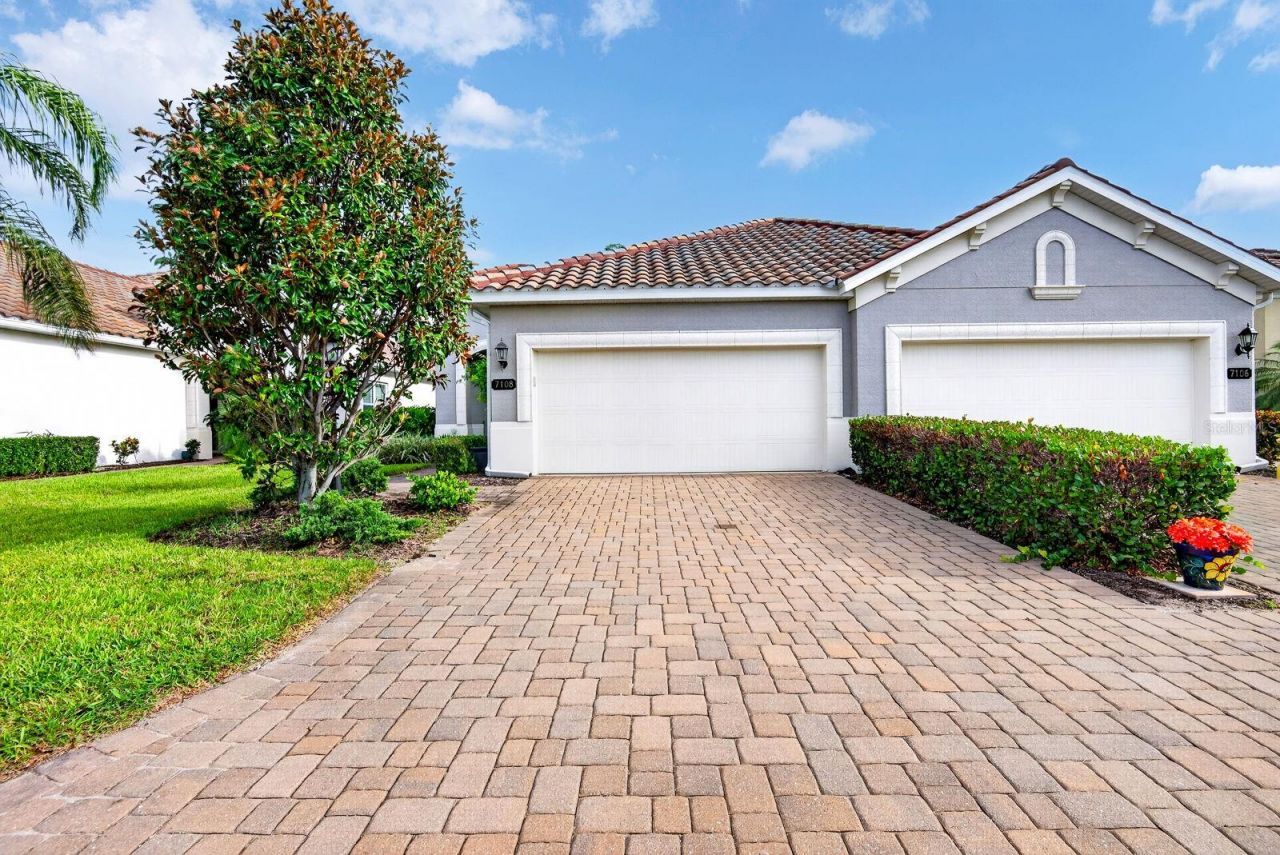 7108 Playa Bella Drive, Bradenton, FL 34209 Photo