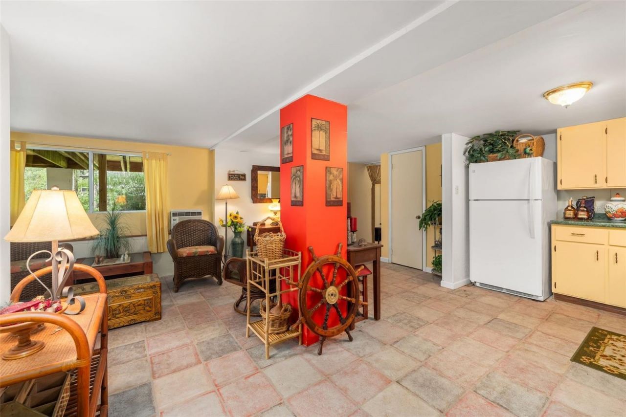 2033 SE Highway 317 , Old Town, FL 32680 Photo