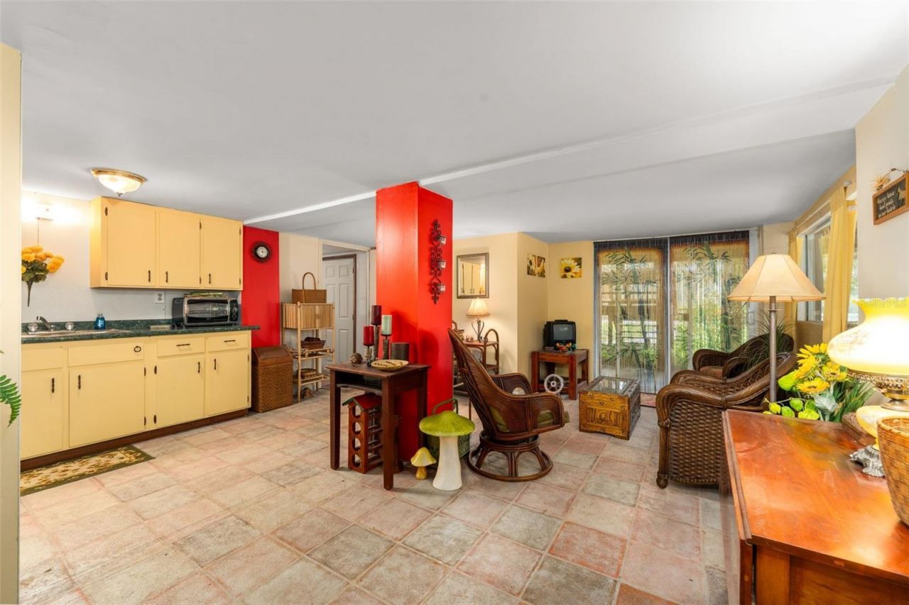 2033 SE Highway 317 , Old Town, FL 32680 Photo
