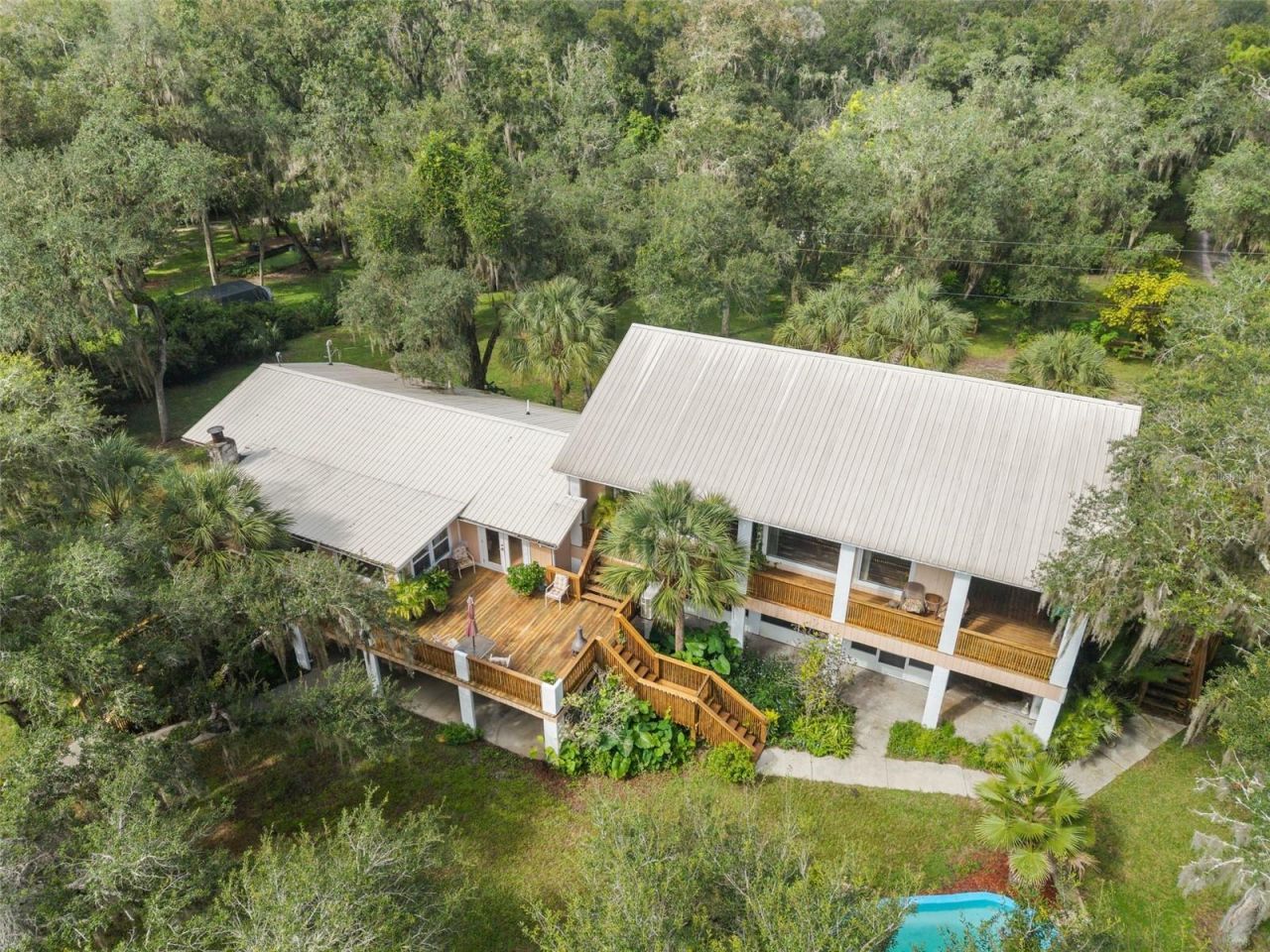 2033 SE Highway 317 , Old Town, FL 32680 Photo