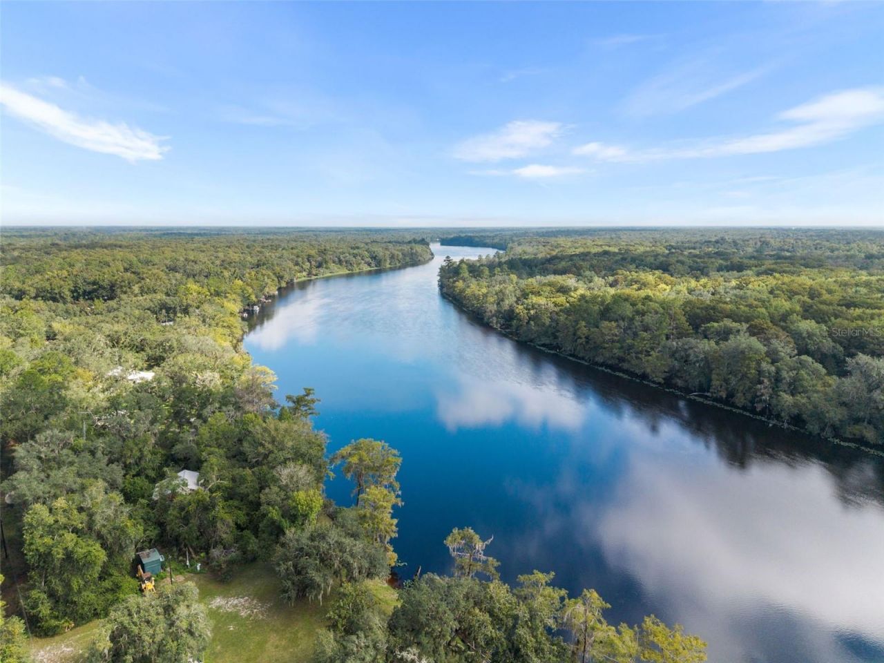 2033 SE Highway 317 , Old Town, FL 32680 Photo