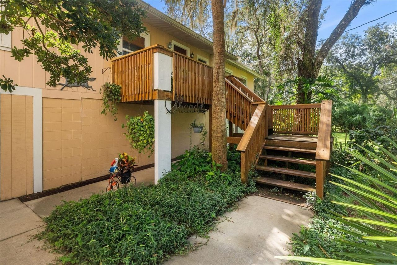 2033 SE Highway 317 , Old Town, FL 32680 Photo
