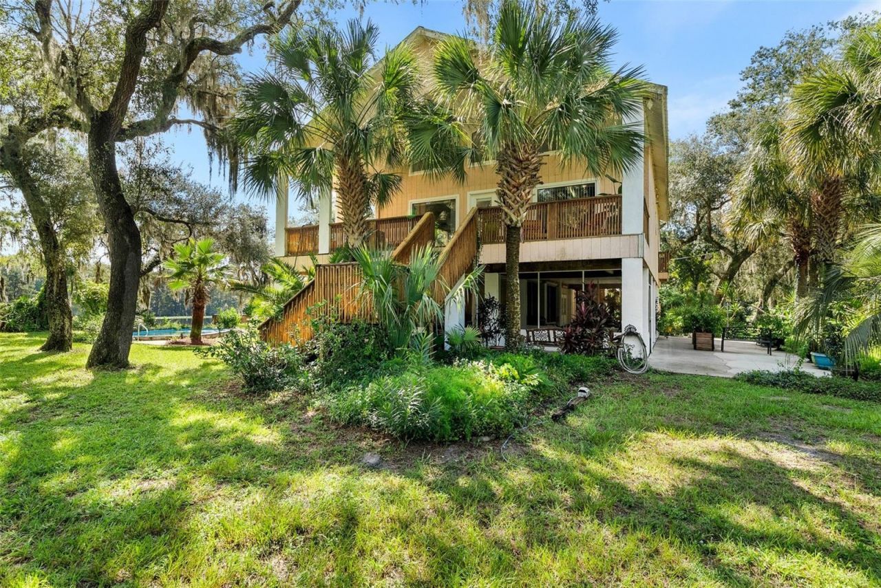 2033 SE Highway 317 , Old Town, FL 32680 Photo