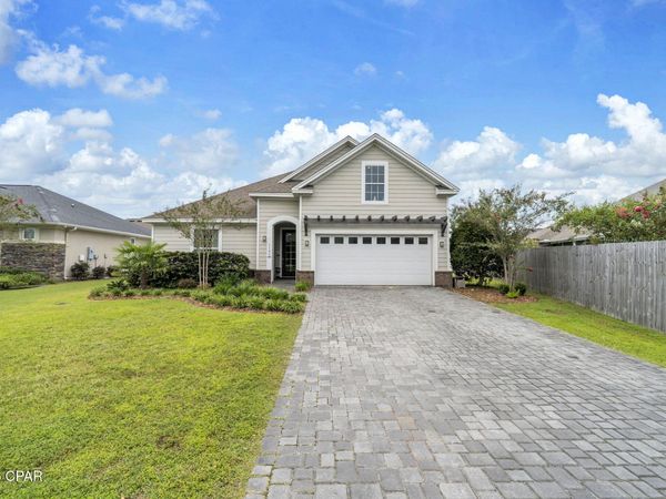 1186 Eisenhower Circle , Lynn Haven, FL 32444