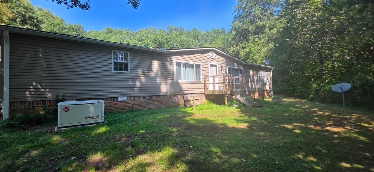 565 Stone Mountain Road Bulls Gap, TN 37711