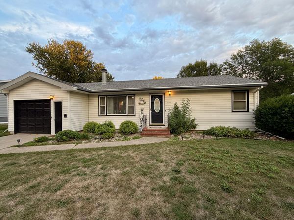 1018 N Elm Street , Luverne, MN 56156