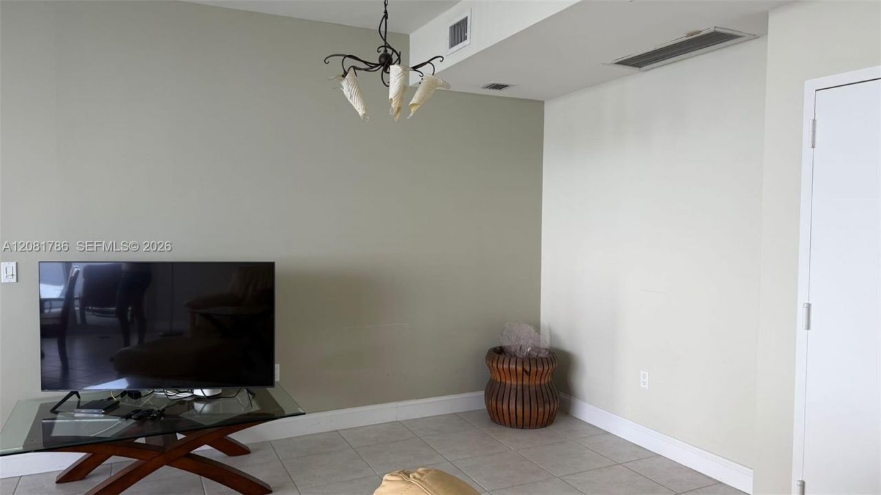 6301 Collins Ave, Unit LPH4, Miami Beach, FL 33141 Photo