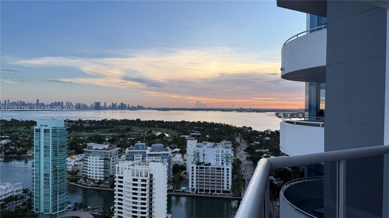 6301 Collins Ave, Unit LPH4, Miami Beach, FL 33141 Photo