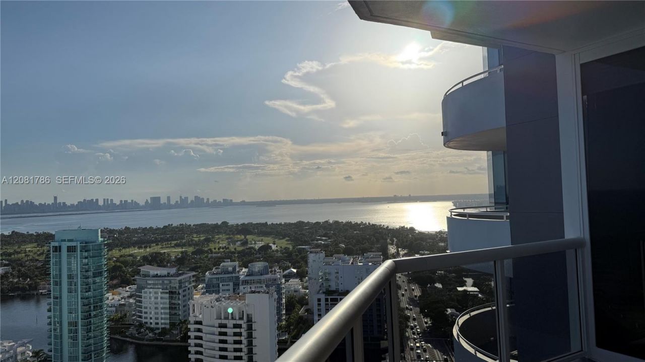 6301 Collins Ave, Unit LPH4, Miami Beach, FL 33141 Photo