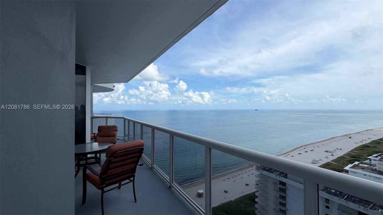 6301 Collins Ave, Unit LPH4, Miami Beach, FL 33141 Photo