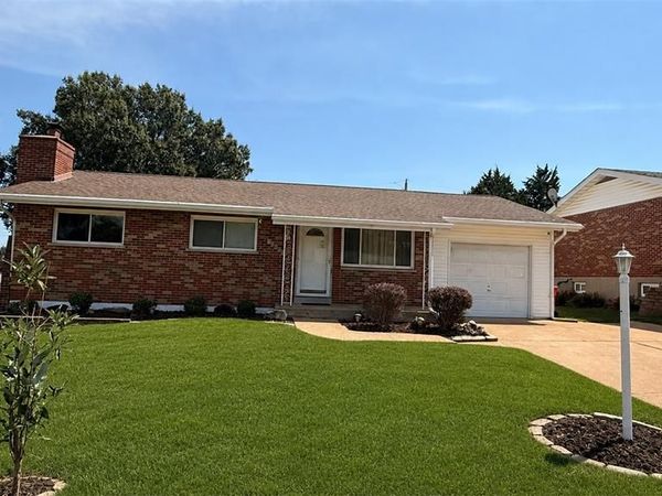 10830 Atterbury Drive , St Louis, MO 63123