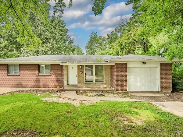 10141 Maraldo Place , St Louis, MO 63137