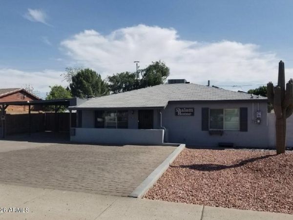 813 E GLENDALE Avenue, Phoenix, AZ 85020