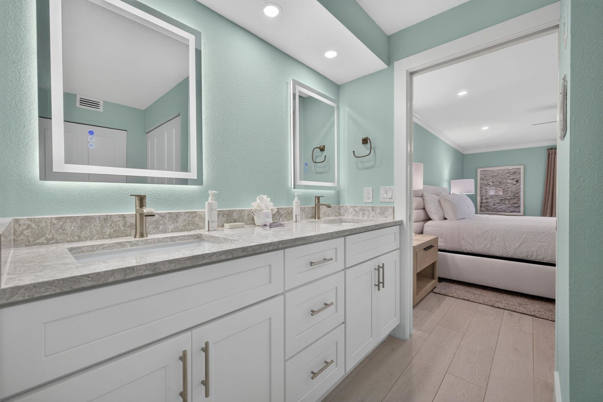 2445 W Gulf Dr, Unit A2, Sanibel, FL 33957 Photo