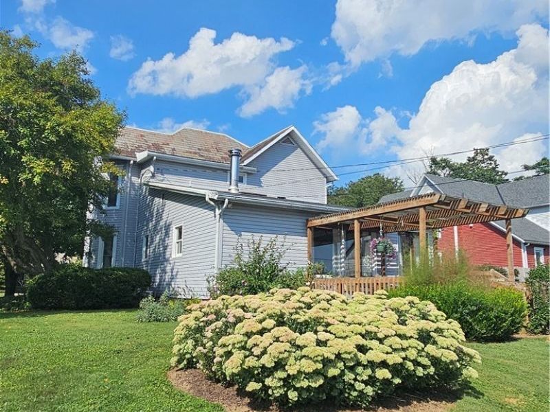 570 E Bell Avenue, McConnelsville, OH 43756 Photo 32