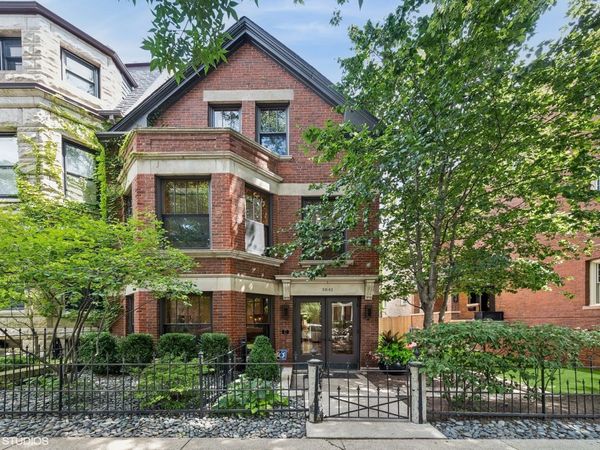 1841 N Orleans Street , Chicago, IL 60614