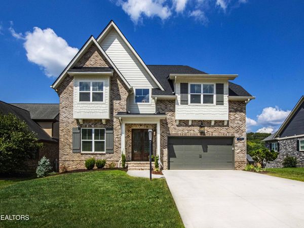 508 Turnberry Circle, Lenoir City, TN 37772