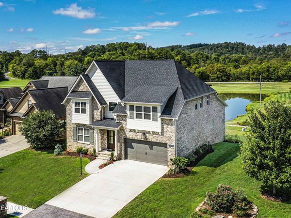 508 Turnberry Circle, Lenoir City, TN 37772